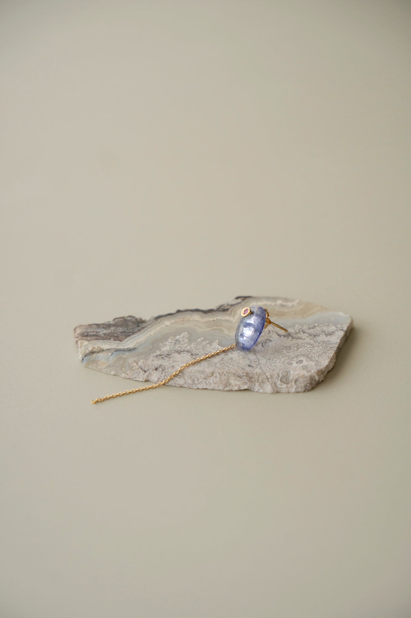 MONAKAjewellery flat tanzanite pierce タンザナイトピアス/K18
