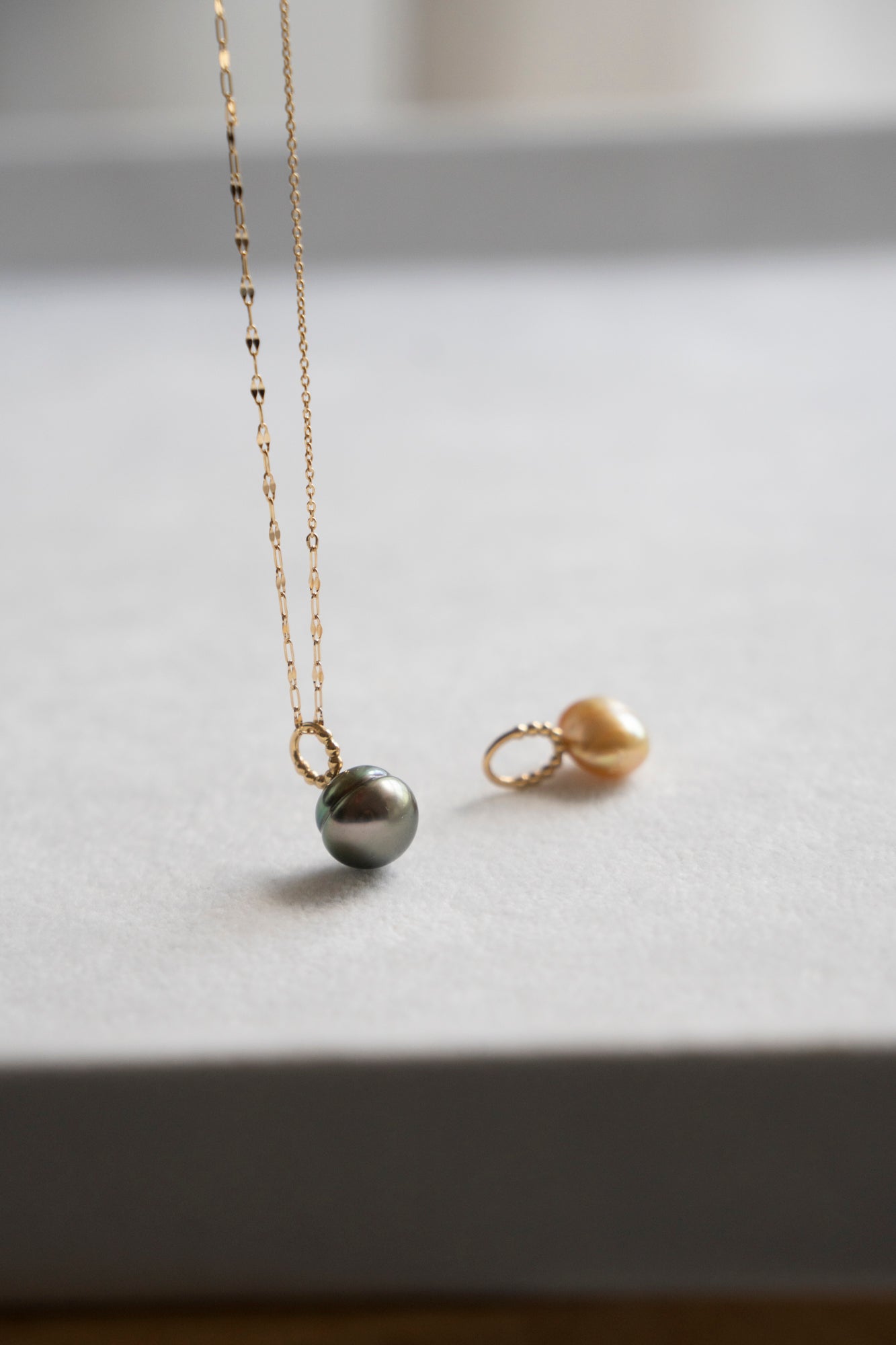 MINIMUMNUTS South Sea Pearl Necklace Charm Top /K18