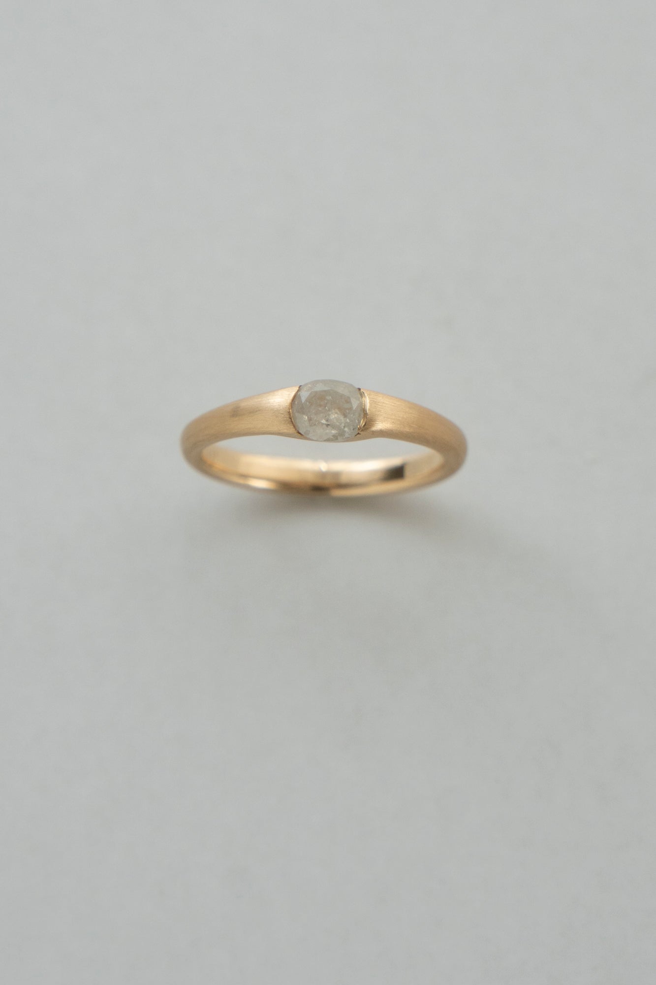 simmon Seta Oval Cut Ice Diamond Unite Ring /K18