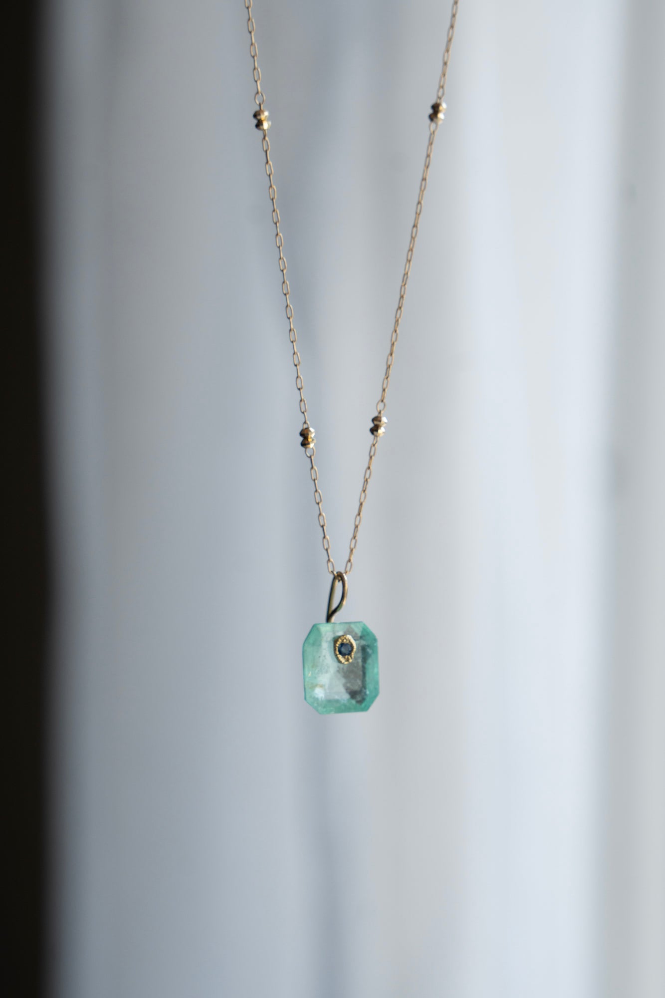 MONAKA jewellery Flat Emerald Necklace Charm Top /K18