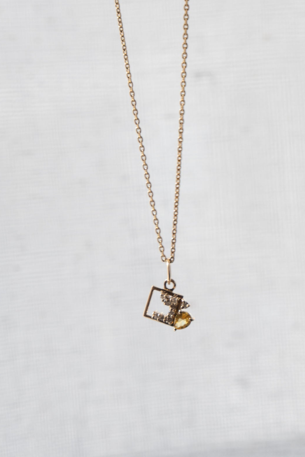 MILA OMI MATA CERES Pendant Necklace Yellow Sapphire /K10