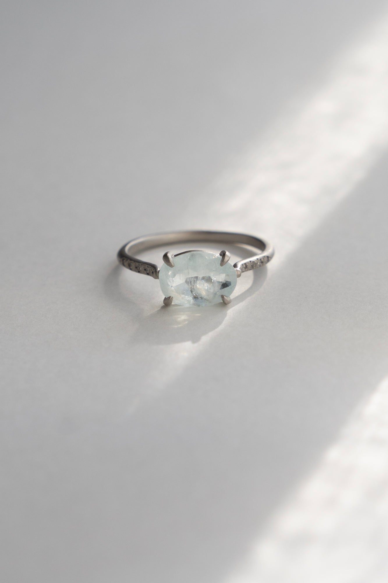 MONAKA jewellery Prong Aquamarine Ring /PT900