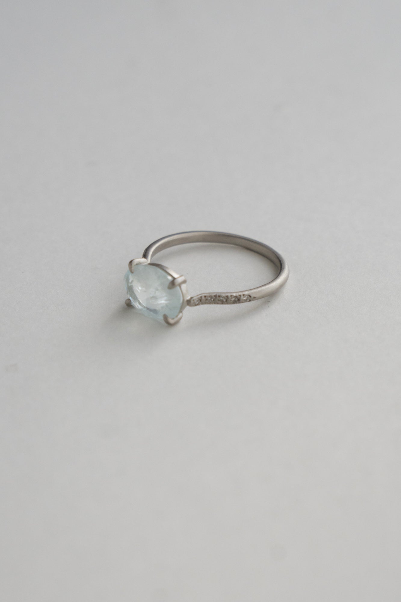 MONAKA jewellery Prong Aquamarine Ring /PT900