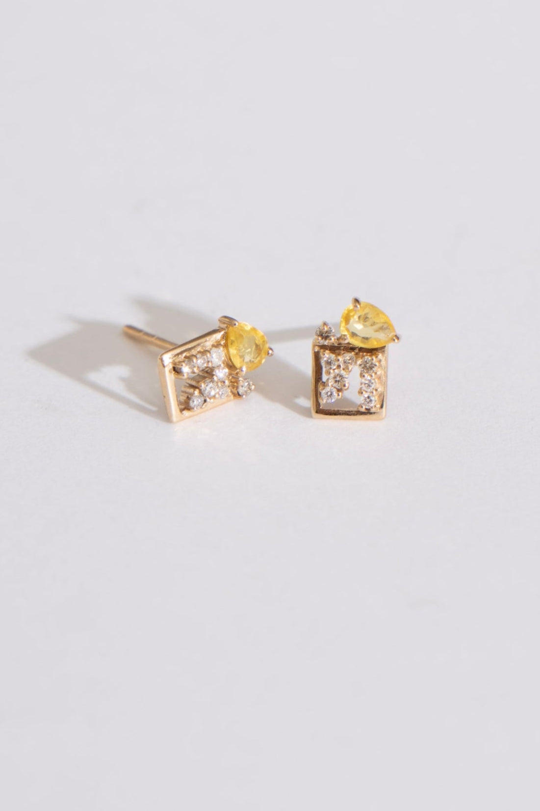 MILA OMI MATA CERES STUDS Yellow Sapphire Pierced Earring /K10