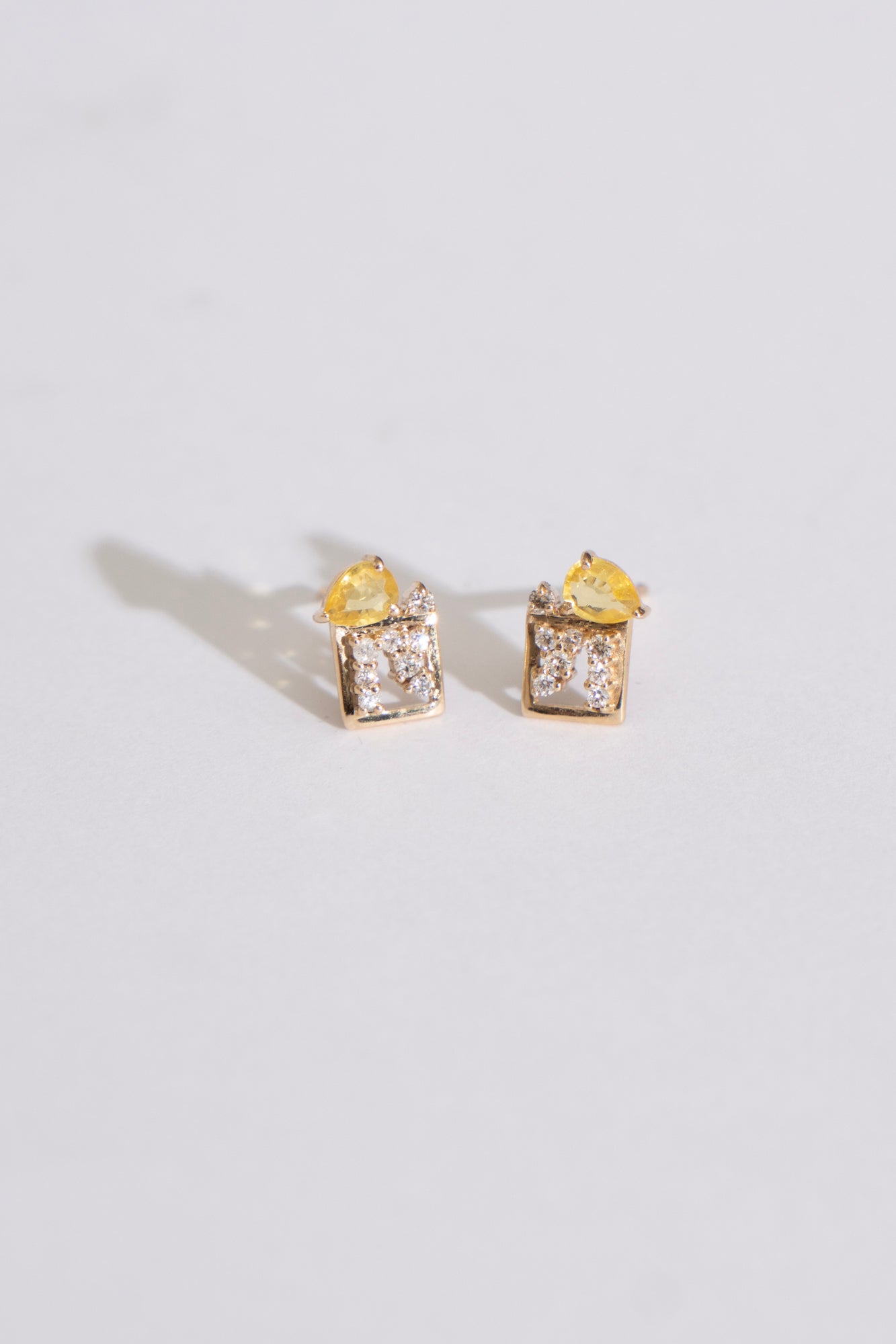 MILA OMI MATA CERES STUDS Yellow Sapphire Pierced Earring /K10