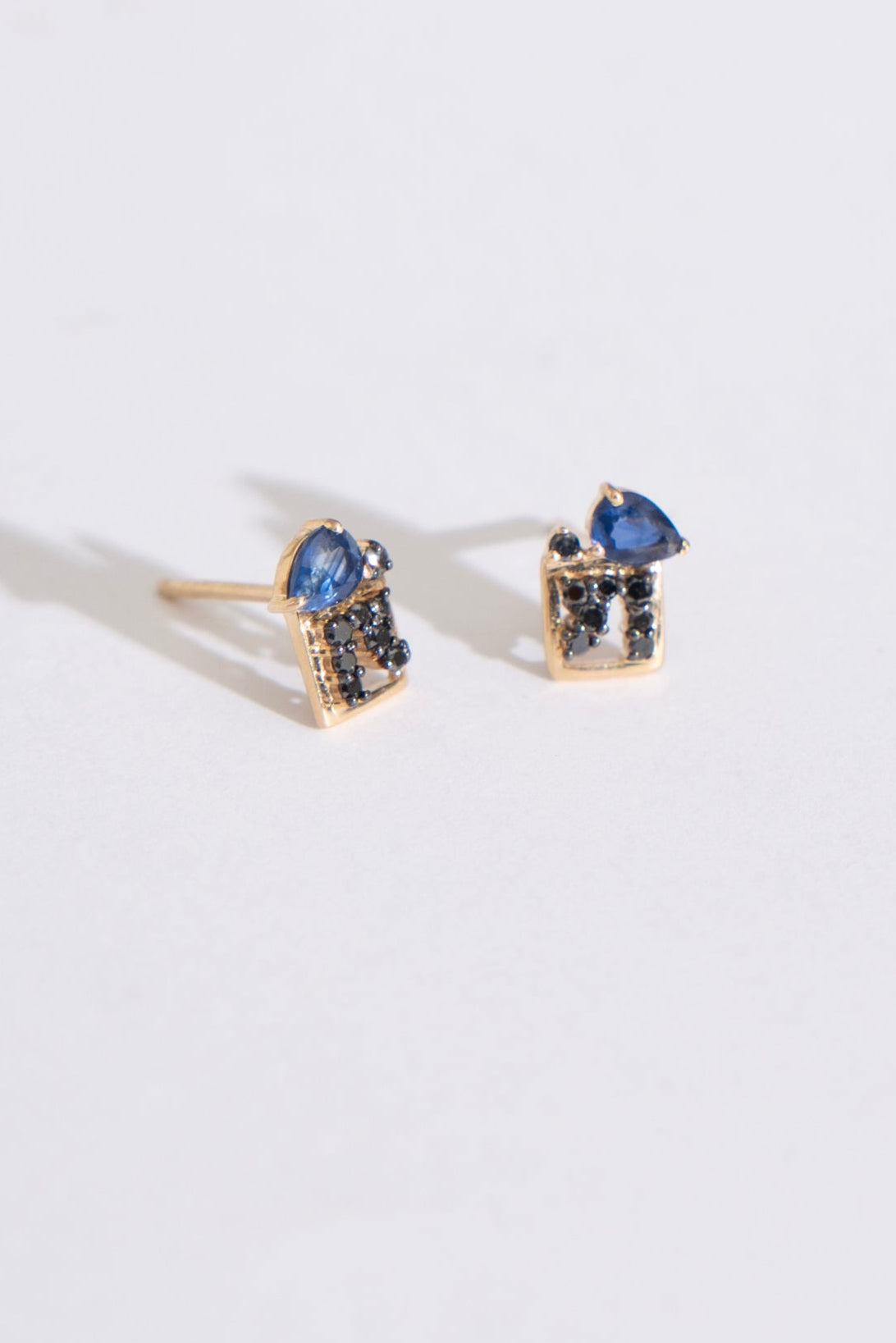 MILA OMI MATA CERES STUDS Blue Sapphire Pierced Earring /K10