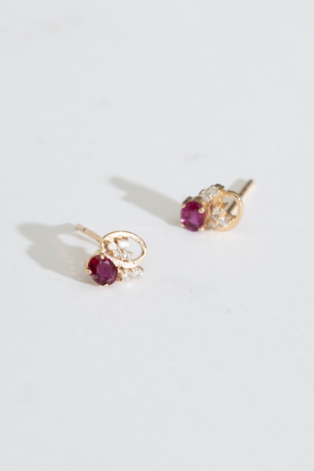 MILA OMI MATA KYBELE STUDS Ruby Pierced Earring /K10