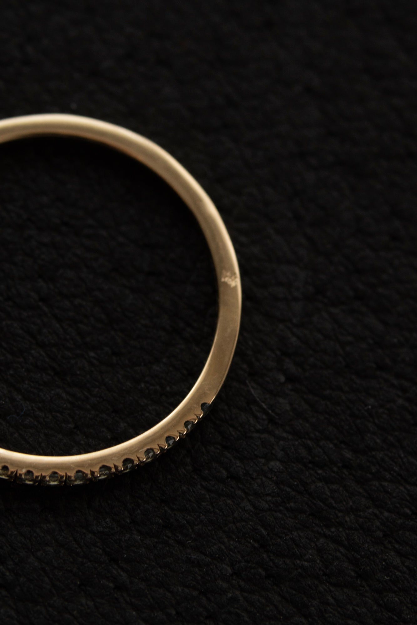Half Eternity Ring Green Sapphire /K14