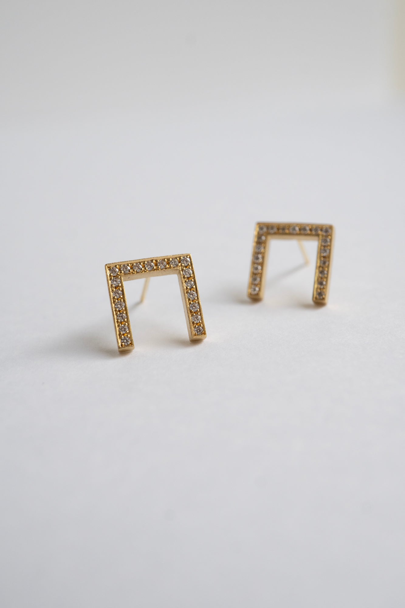 ALLIS Bridge Diamond Pierced Earrings /K18