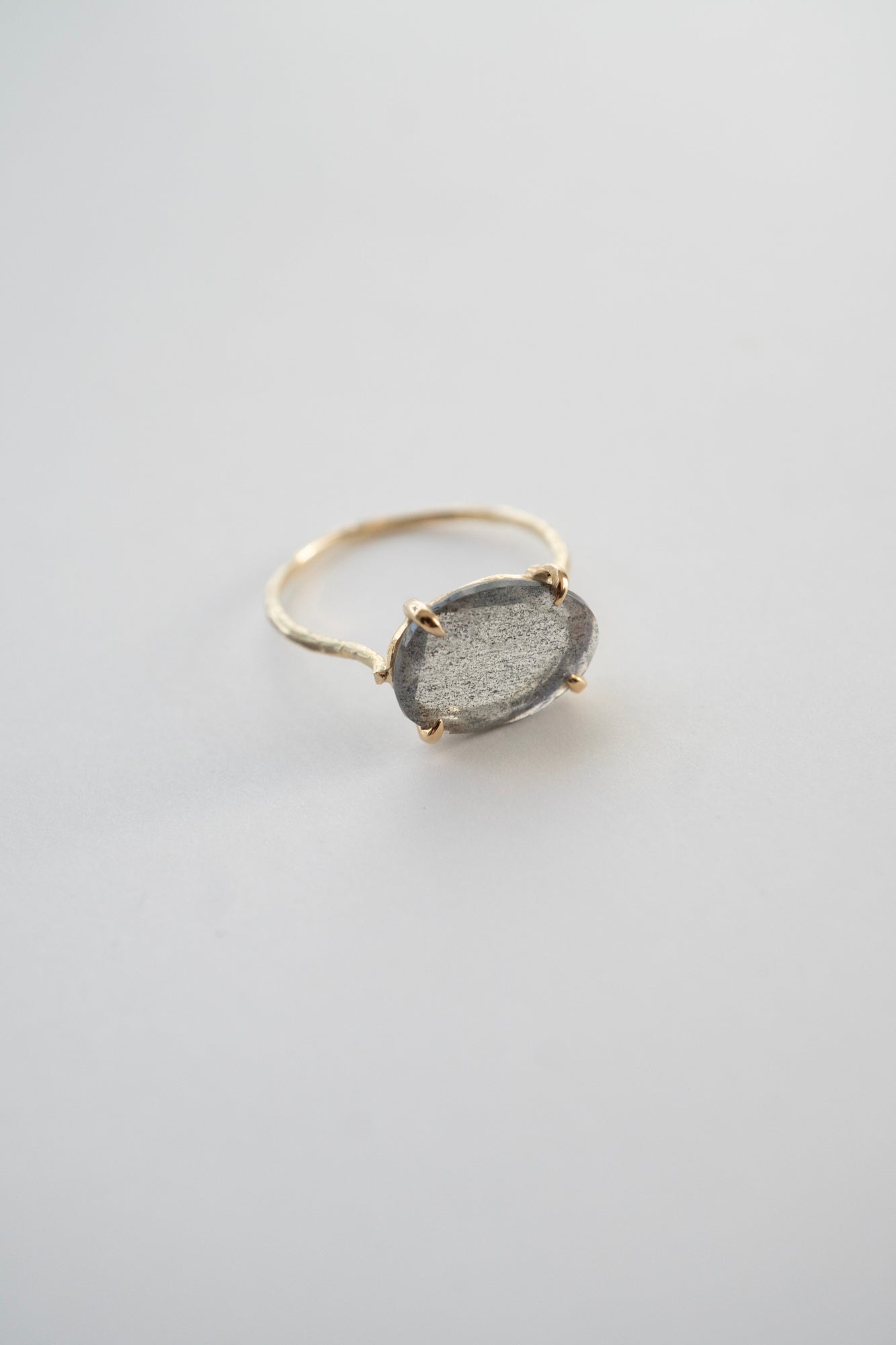 MONAKA jewellery Flat Labradorite Ring /K14