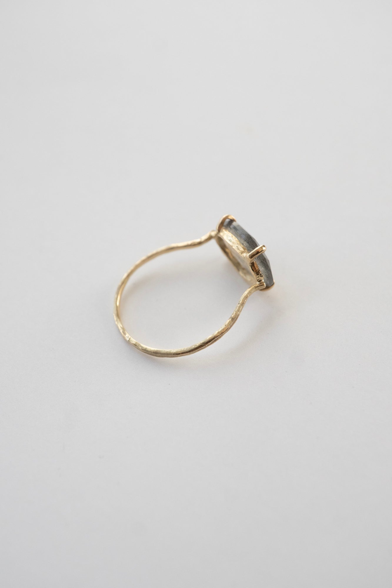 MONAKA jewellery Flat Labradorite Ring /K14