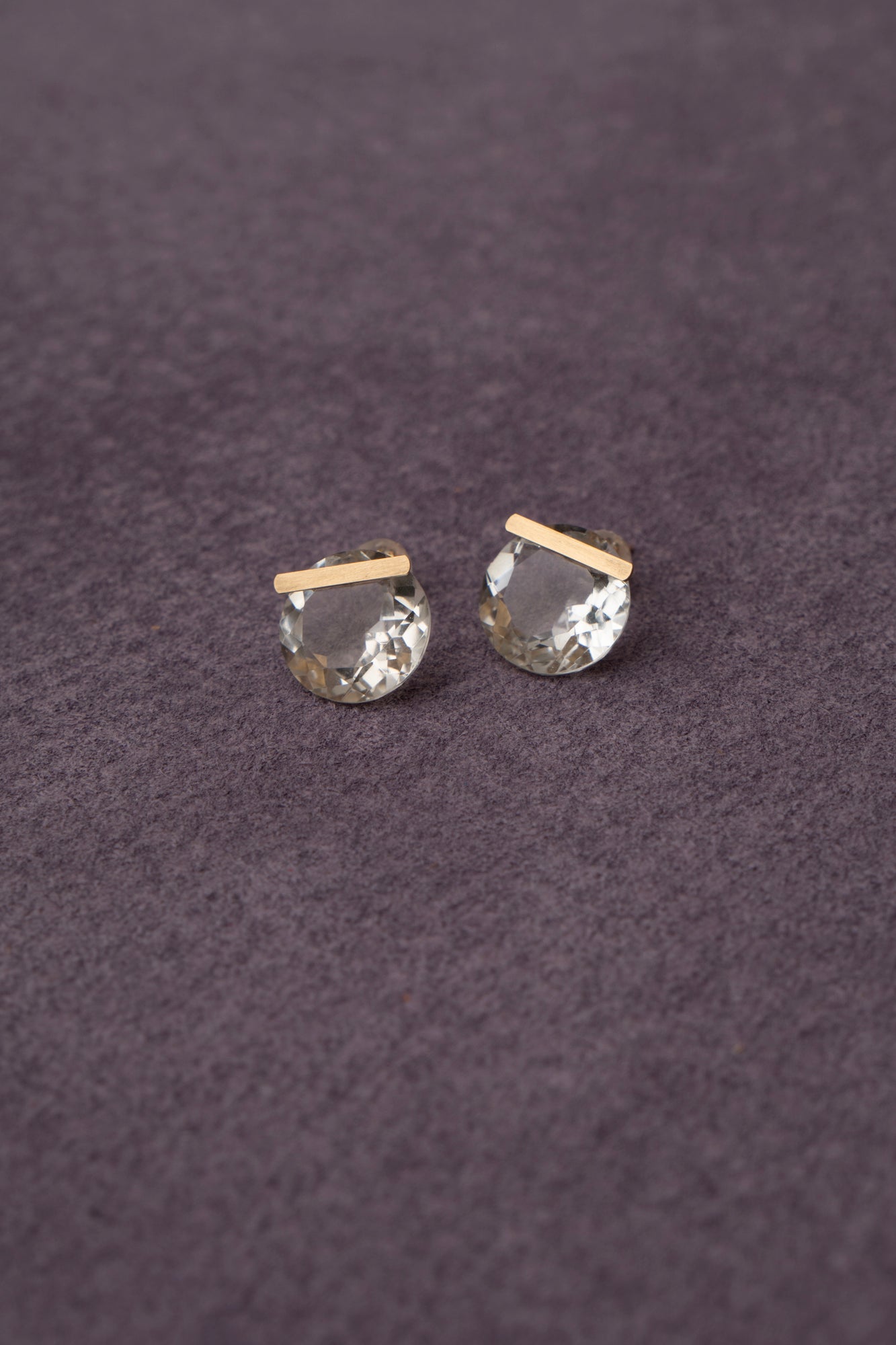 MONAKA jewellery Green Amethyst bar Stone Pierce /K18