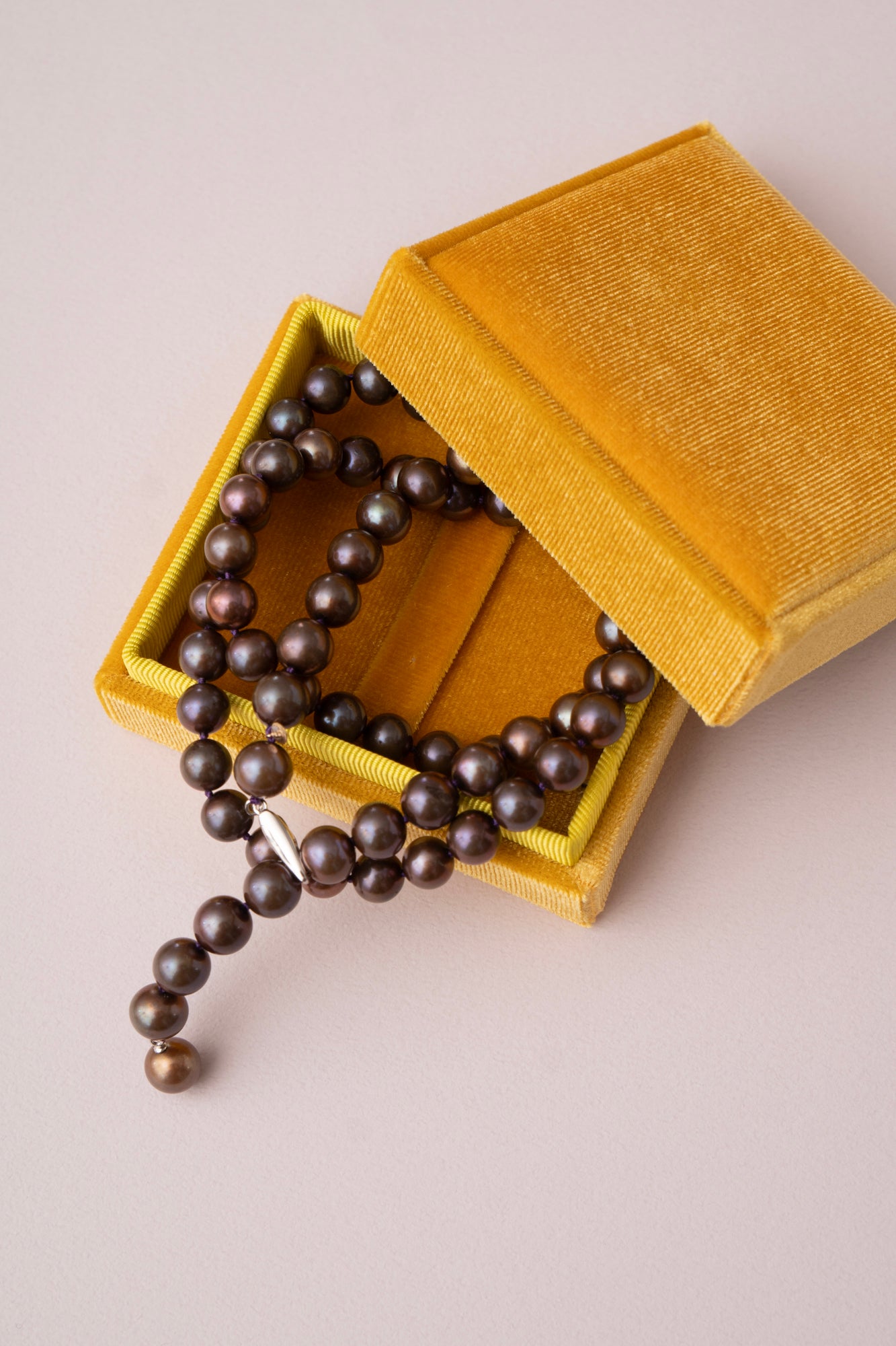 bohem All Knot Pearl Necklace Middle Long BKBR