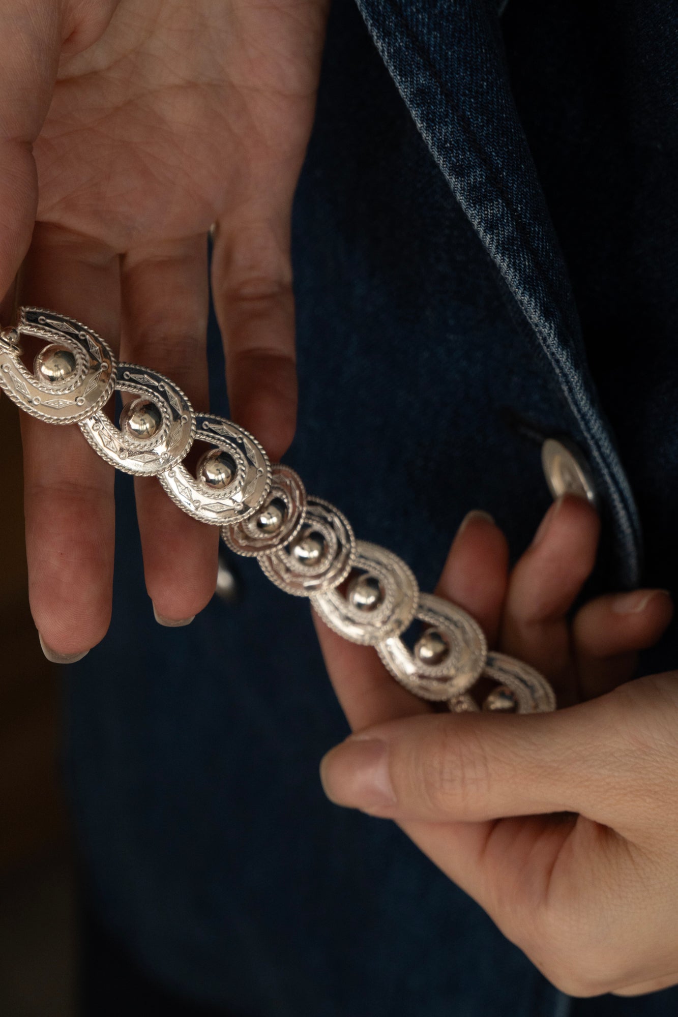 WAKAN SILVER SMITH Spirit Horse shoe Bracelet All Beads /Silver