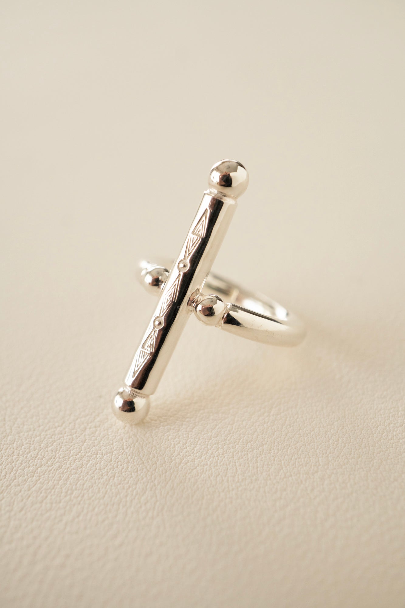 WAKAN SILVER SMITH Breastplate Ring Cross /Silver