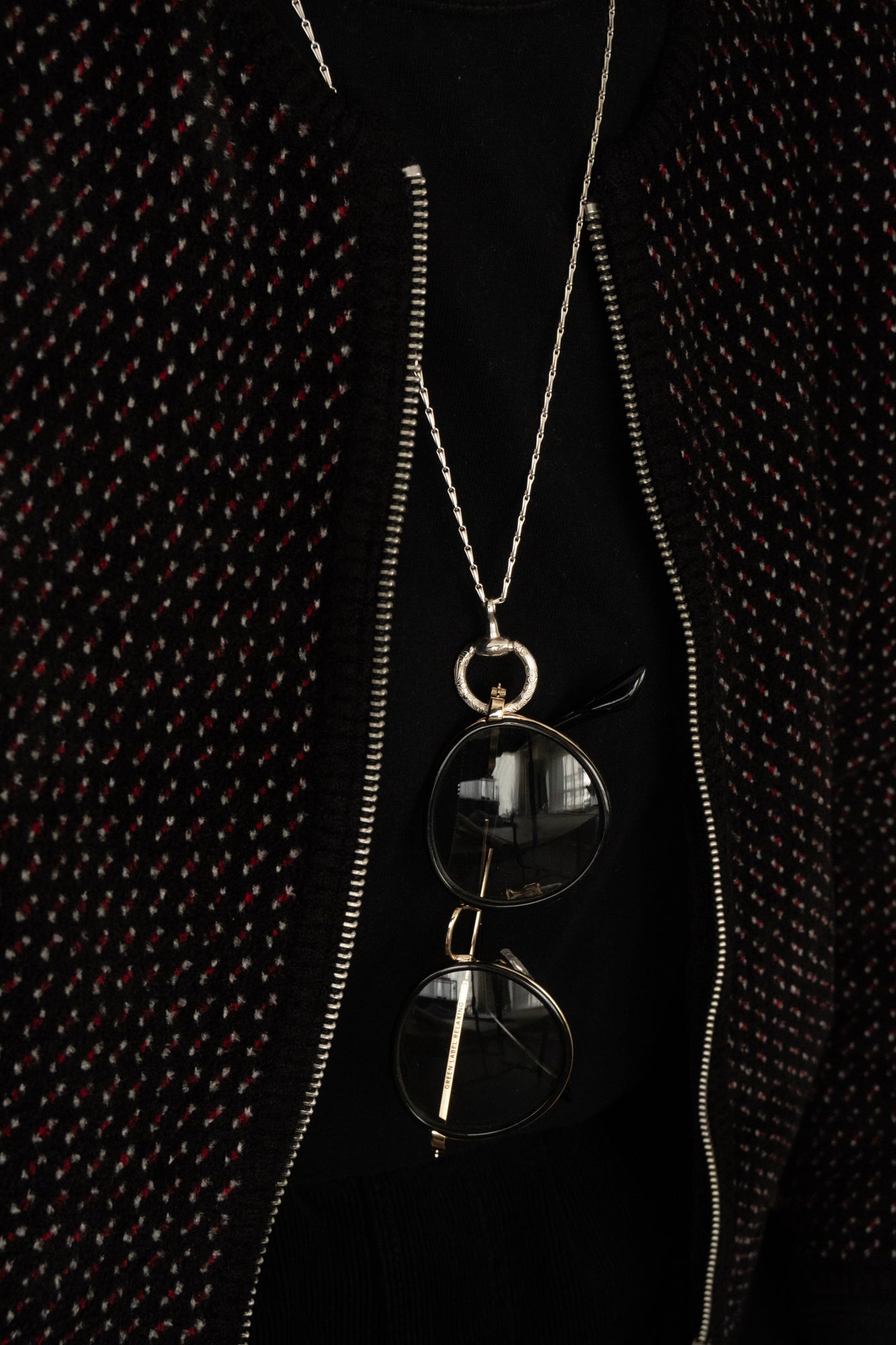 WAKAN SILVER SMITH Horse Shoe Drop Necklace & Glass Holder /Silver