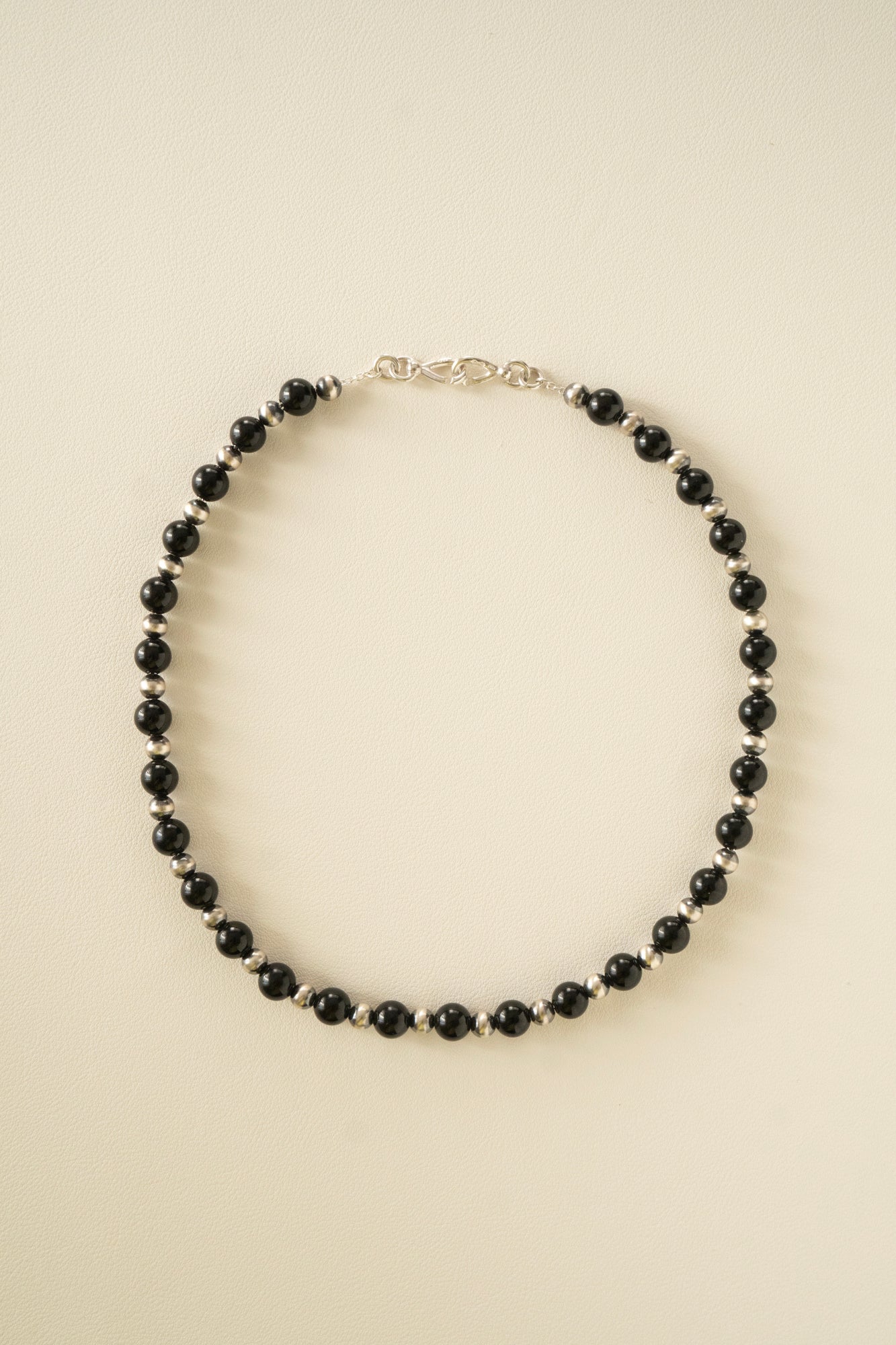 WAKAN SILVER SMITH Navajo Pearl Necklace Black Tourmaline /Silver