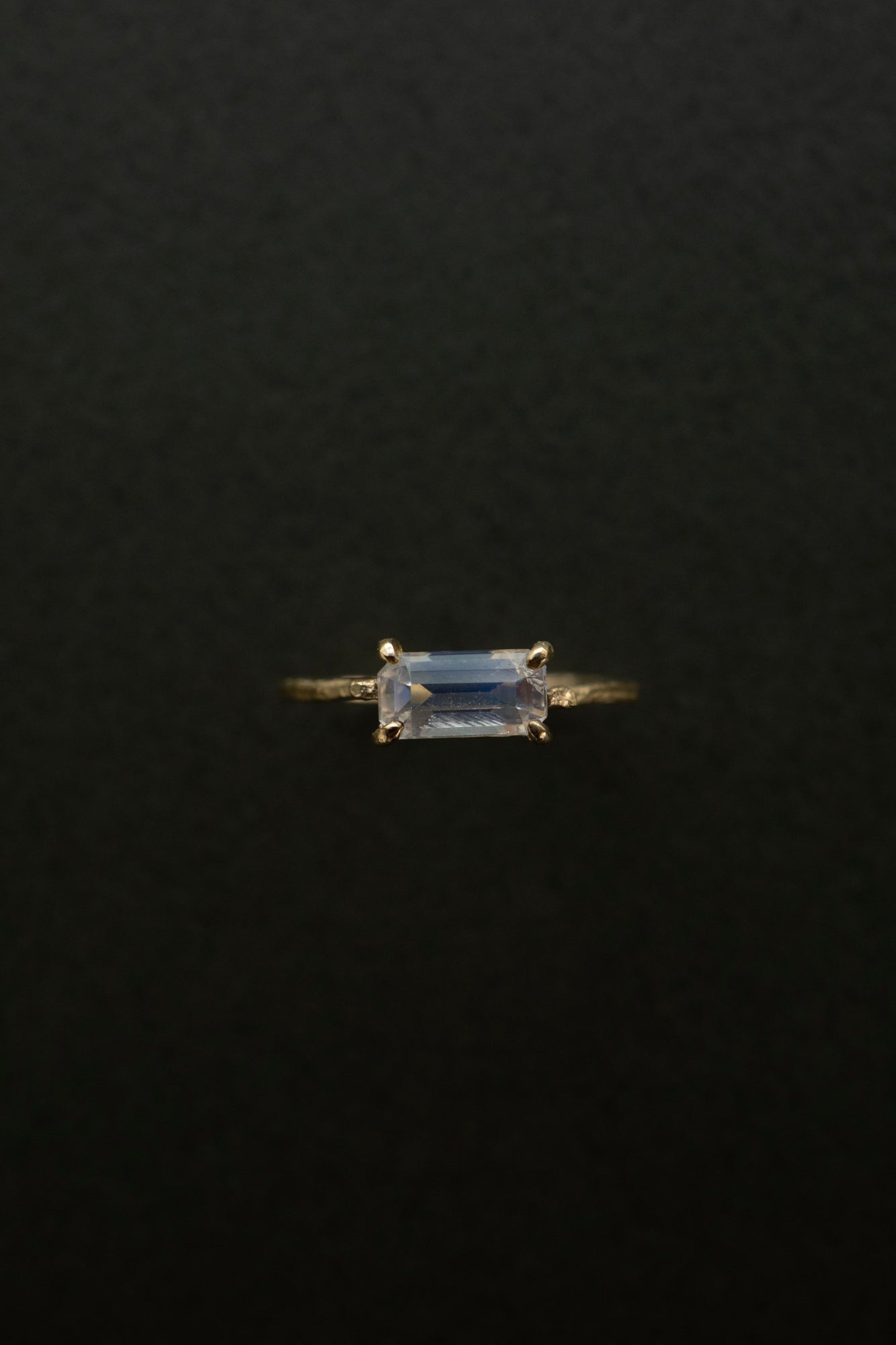 MONAKA jewellery Flat Rainbow Moonstone Ring /K14