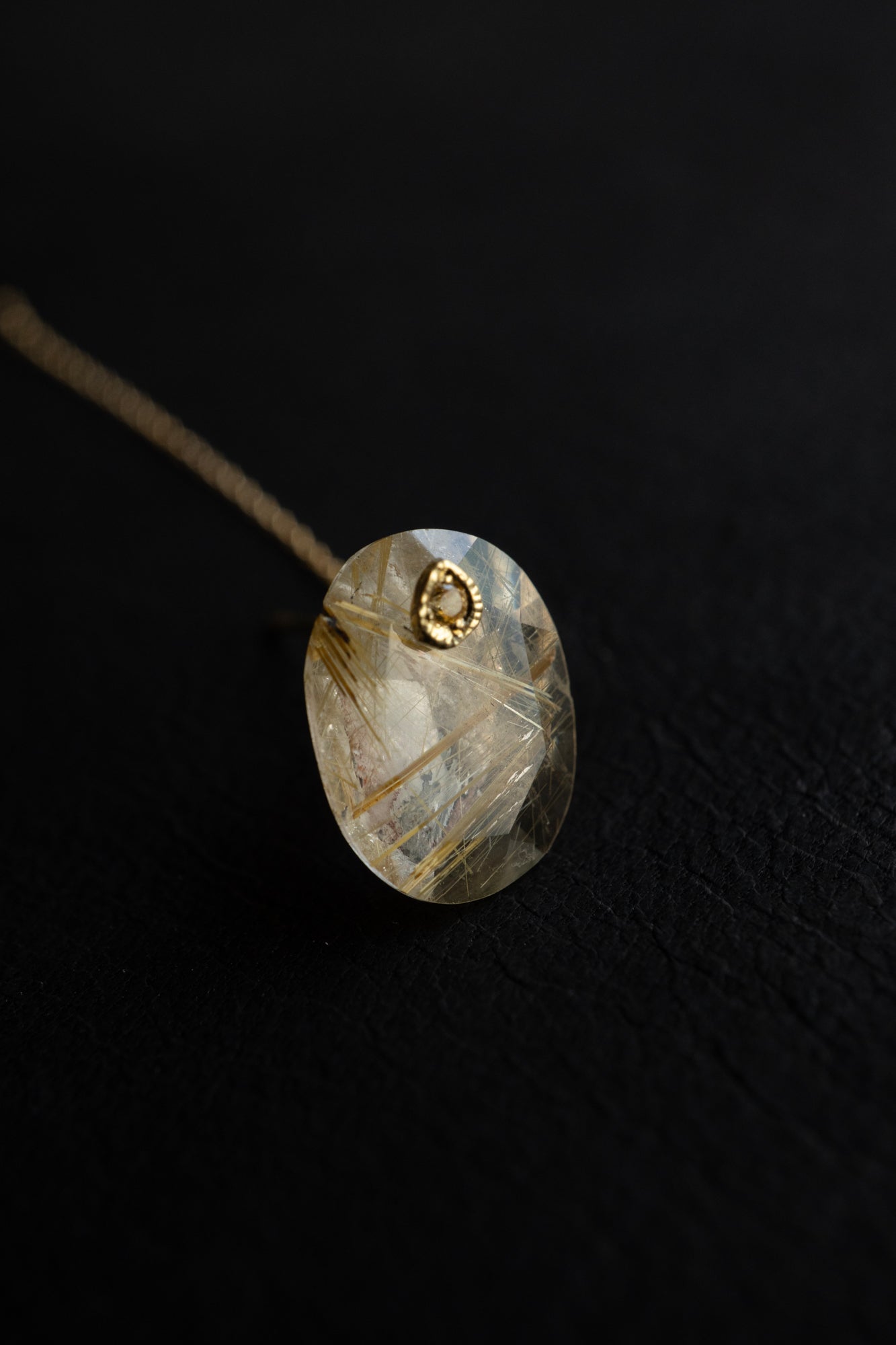 MONAKAjewellery flat golden rutile quartz pierce /K18