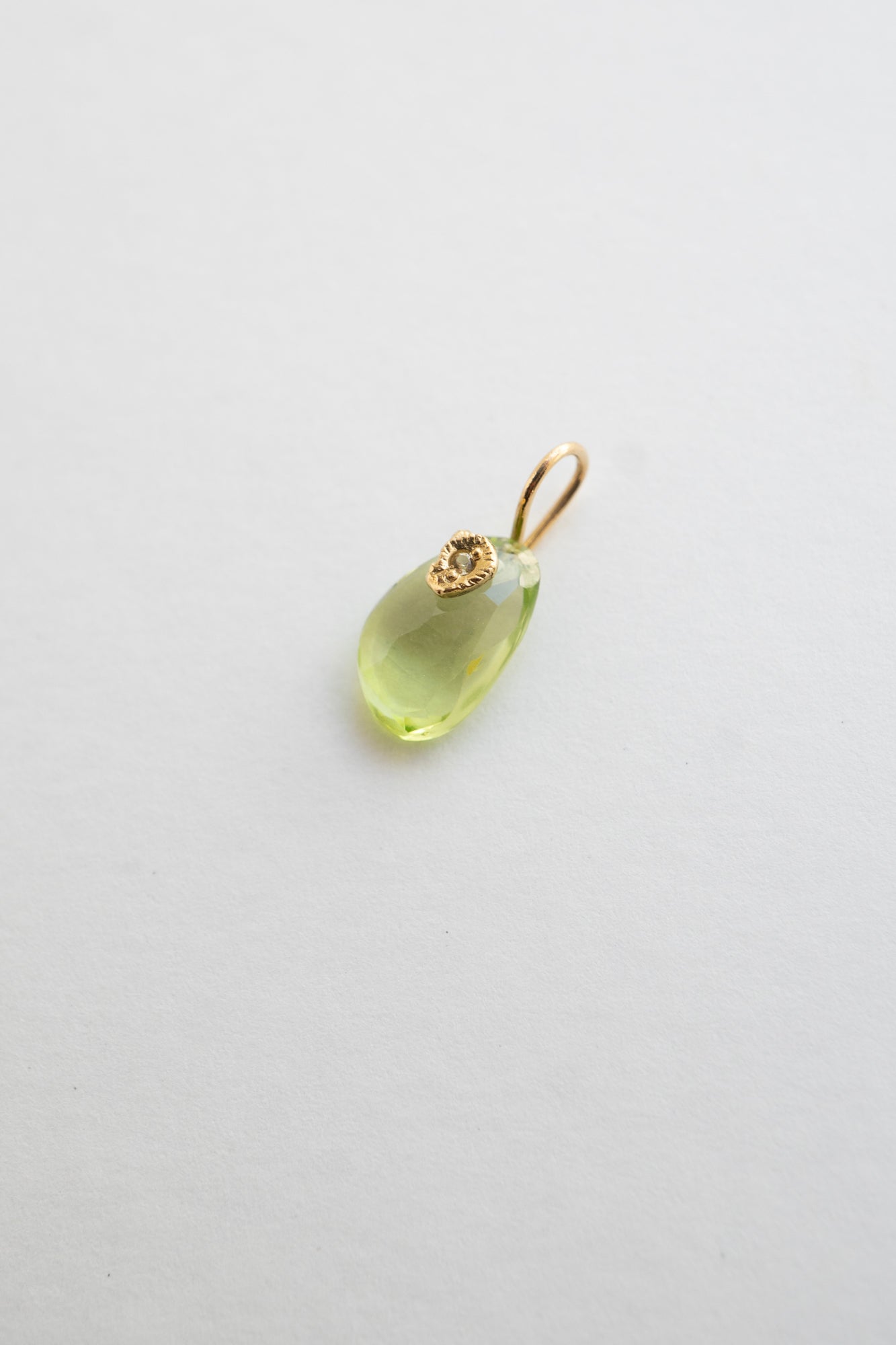 MONAKA jewellery Flat Peridot Necklace Charm Top /K18