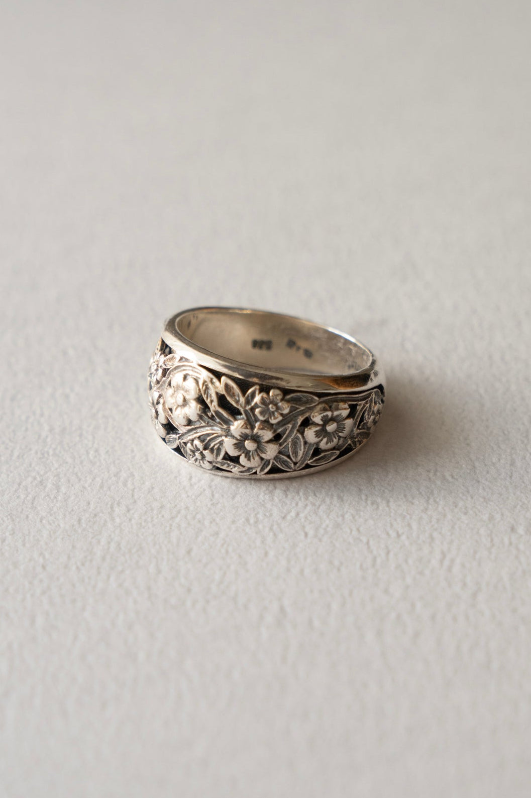 Gerochristo Harmony Wide Band Ring / Silver