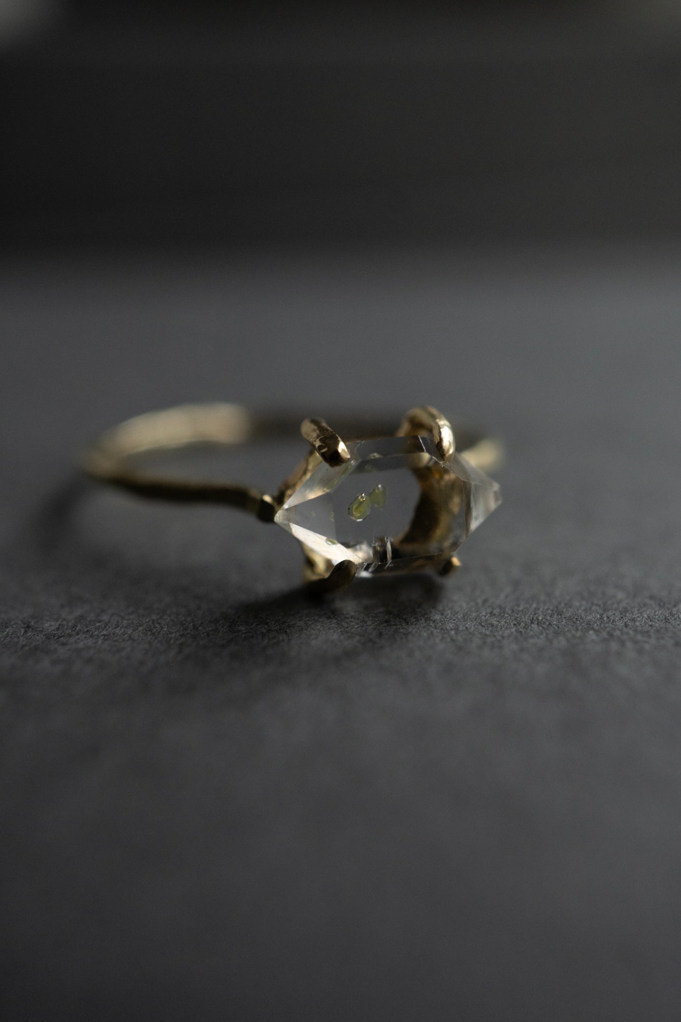 MONAKA jewellery Petroleum in Quartz Ring /K14