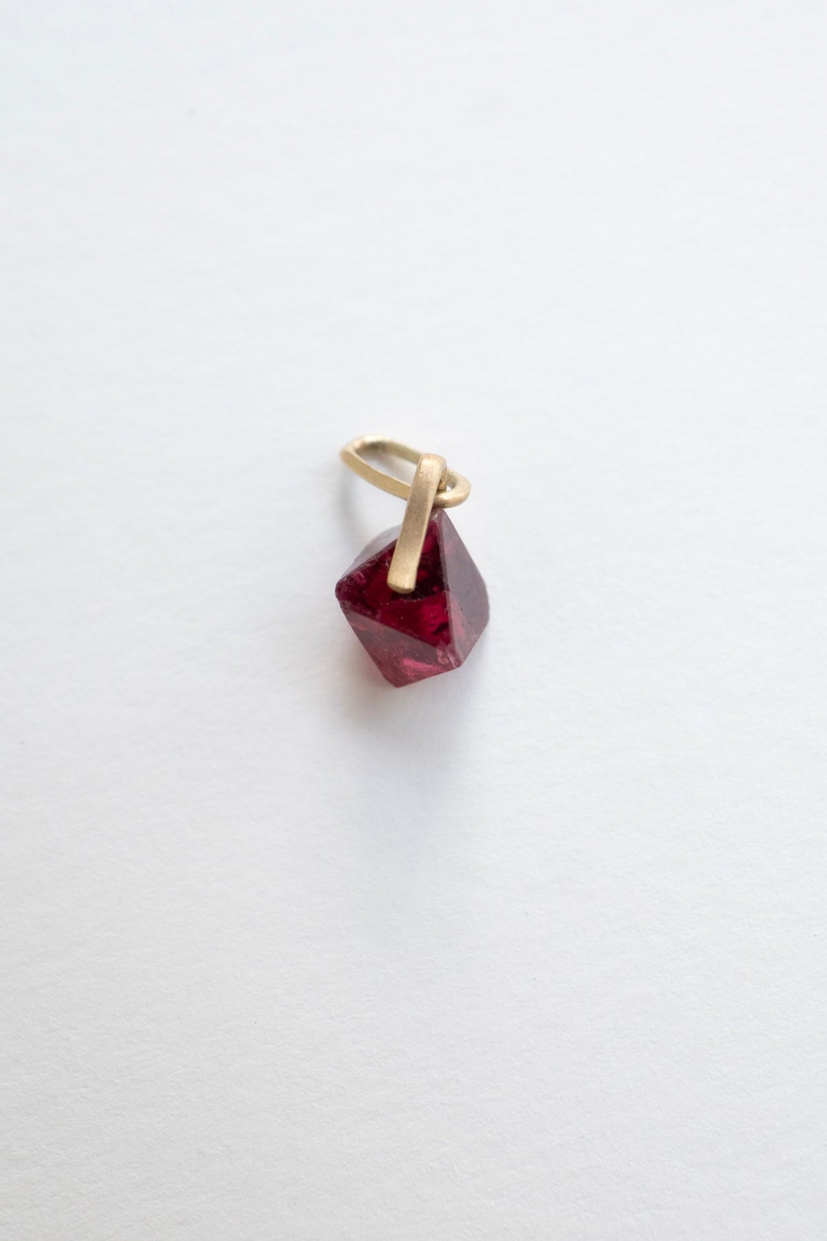 MONAKA jewellery Horse Shoe Hole Red Spinel Necklace Charm Top /K10