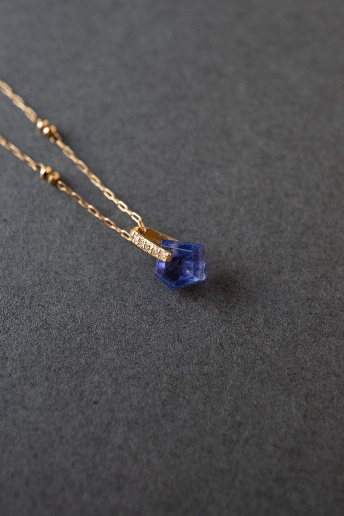 MONAKA jewellery Hibiki Tanzanite Pendant Charm Top /K18