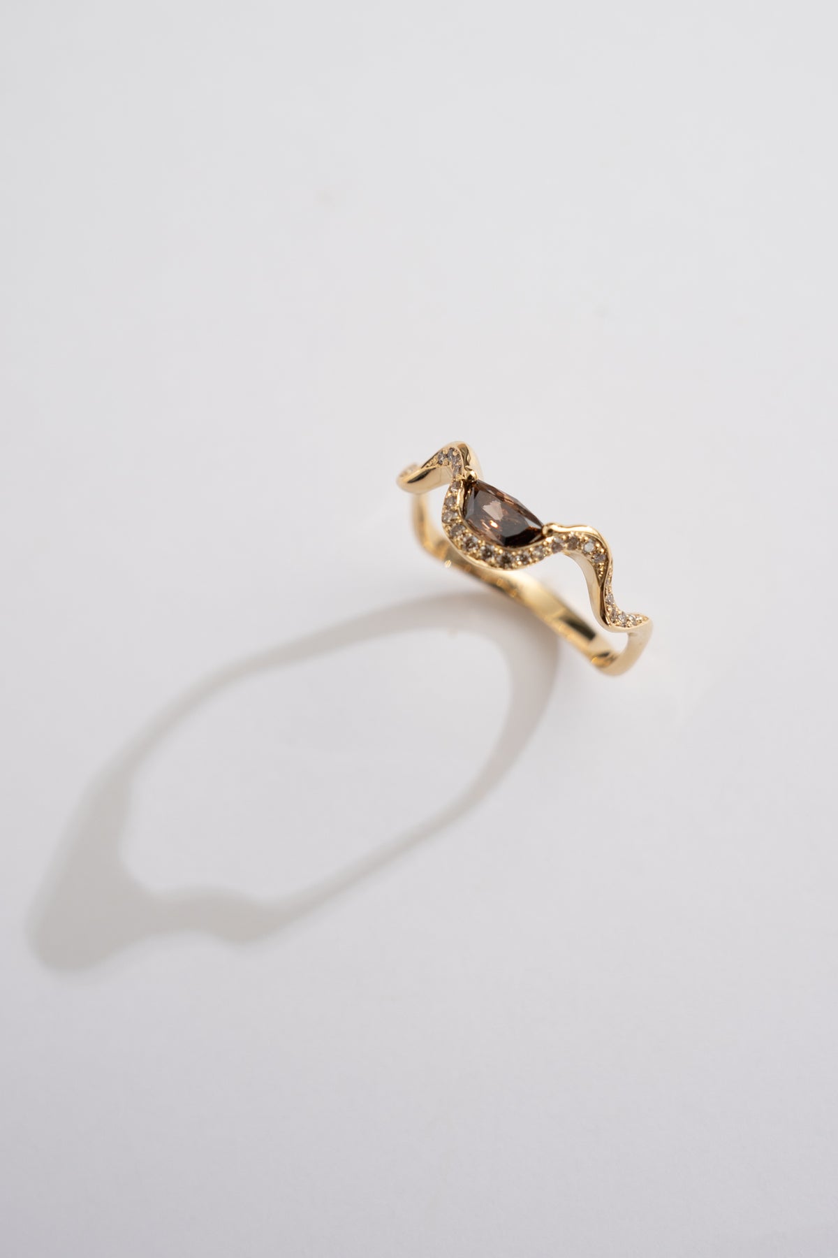 PALA Dark Brown Diamond Wave Ring /K18 - patchouli Exclusive