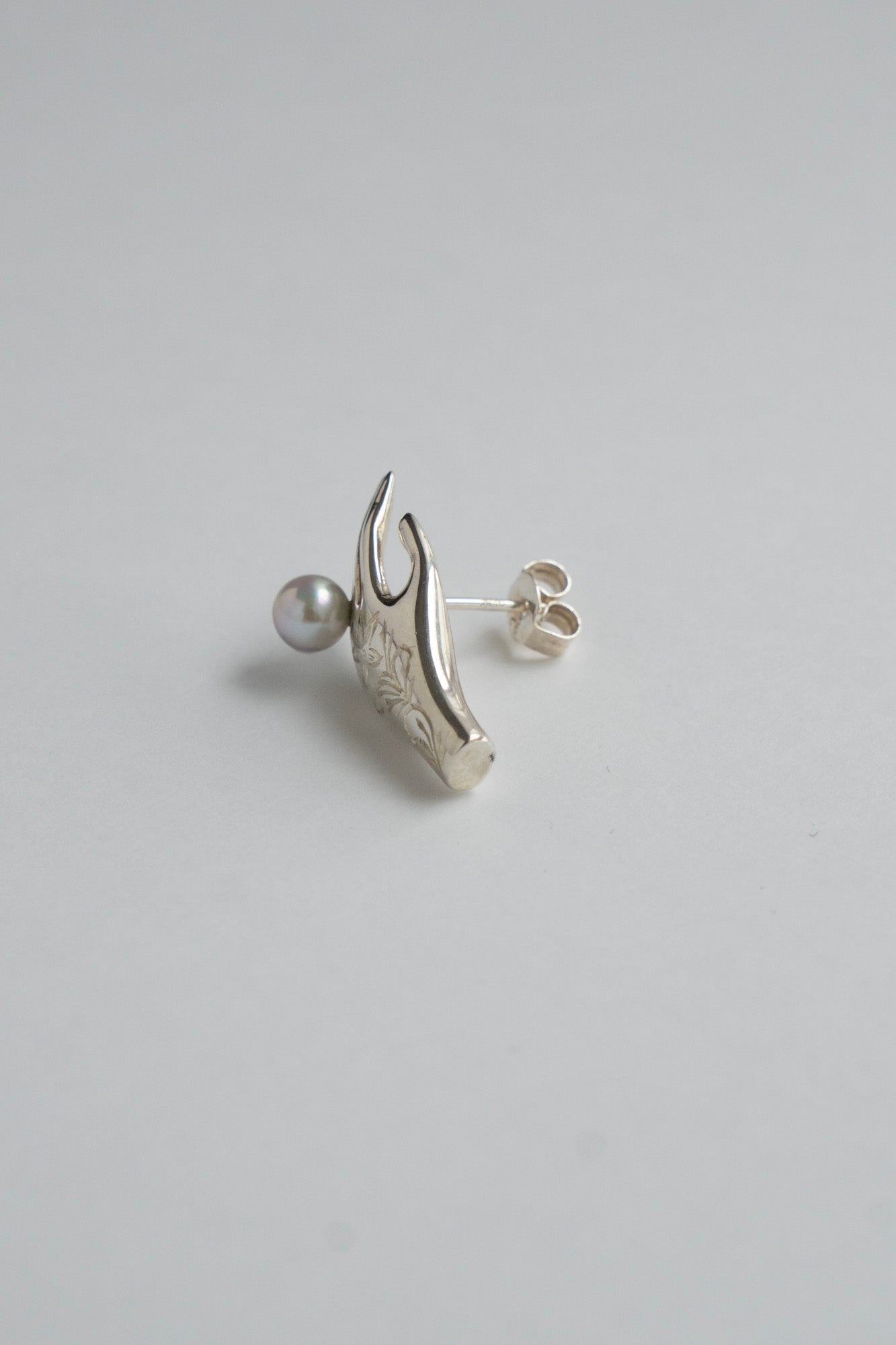 PALA FIGA Hand Pierce Akoya Pearl Tattoo /Silver