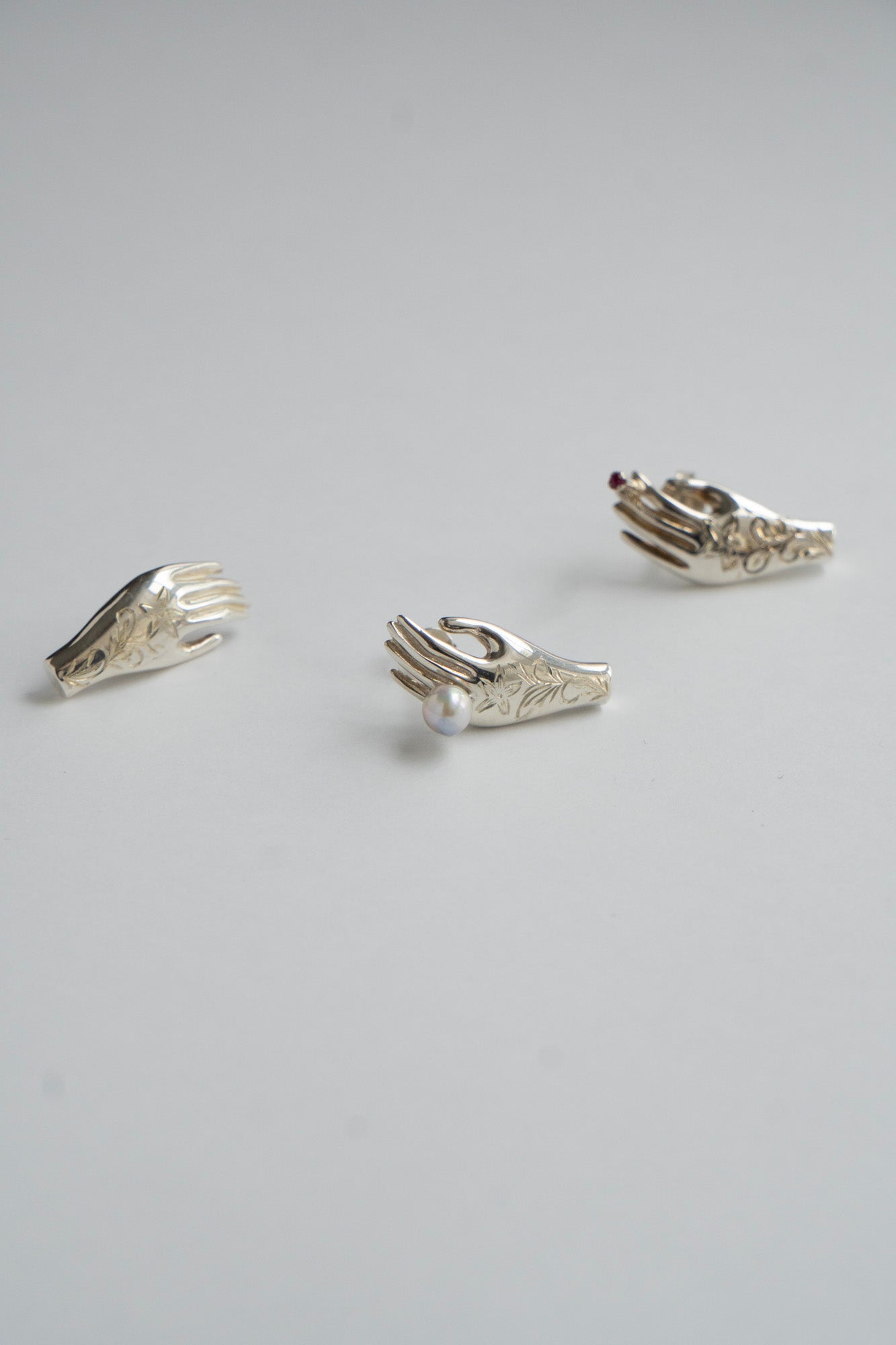 PALA FIGA Hand Pierce Akoya Pearl Tattoo /Silver