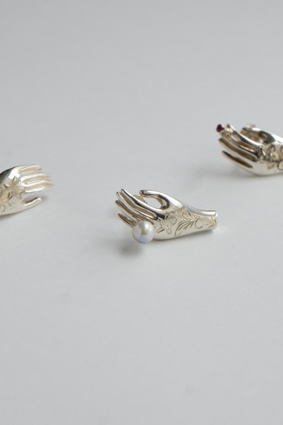 PALA FIGA Hand Pierce Akoya Pearl Tattoo /Silver