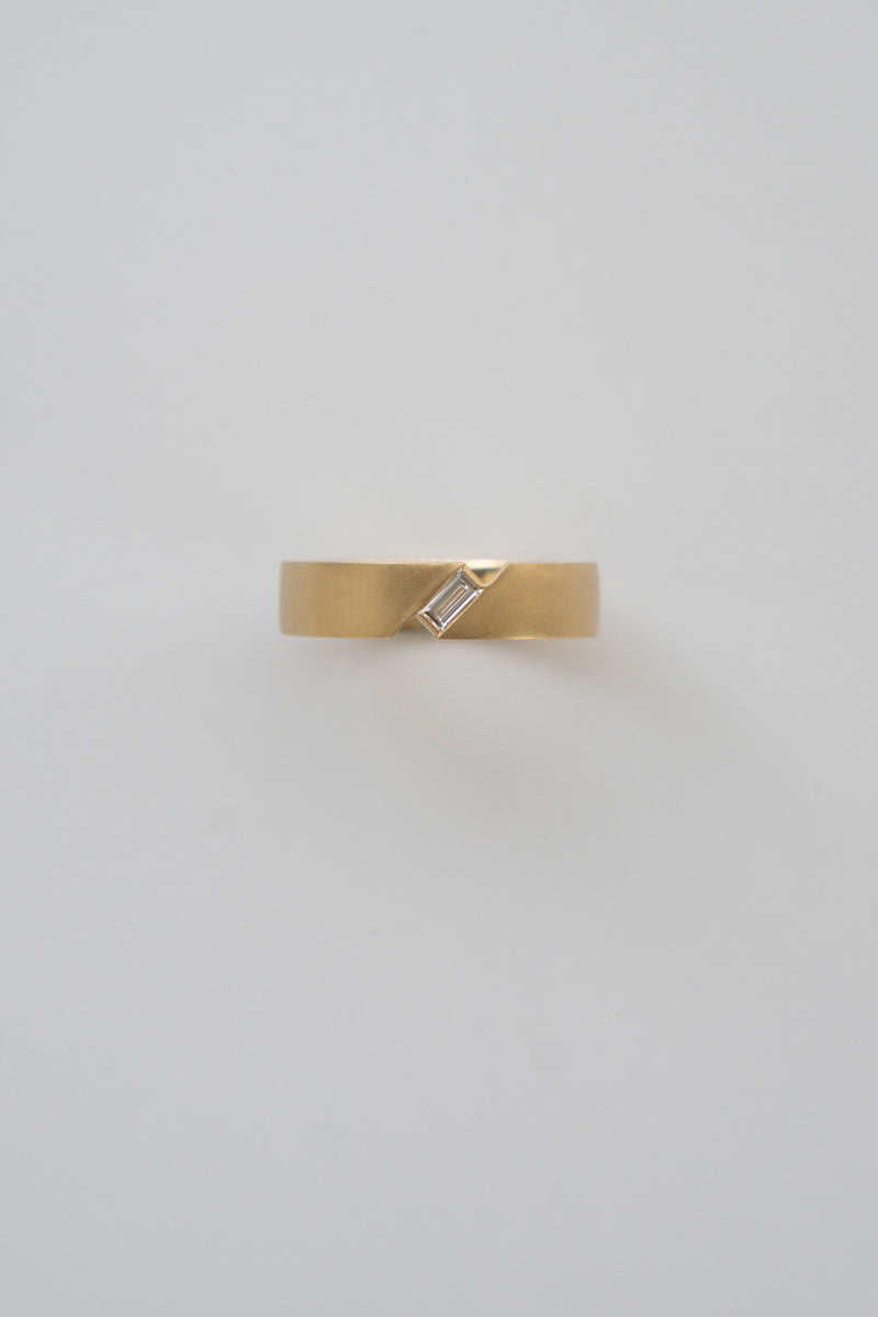 ALLIS Baguette & Melee Diamond Ring /K18