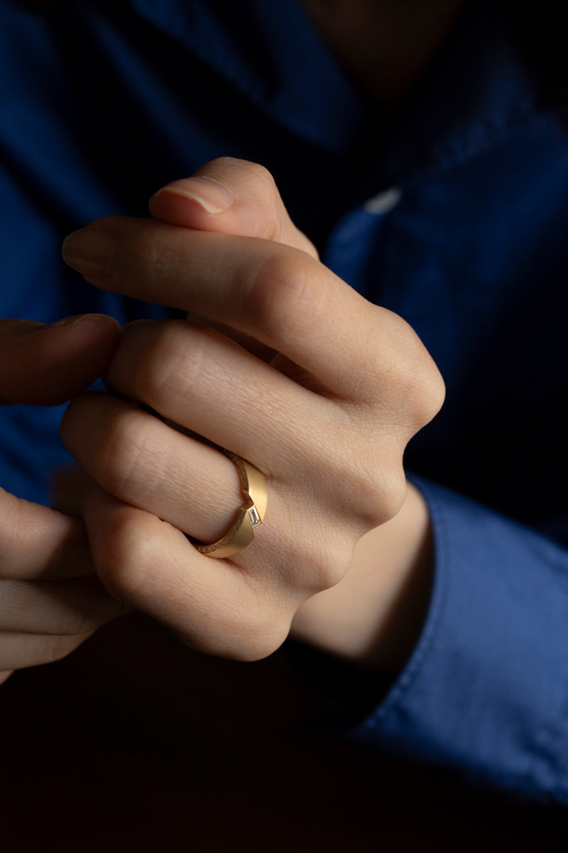 ALLIS Baguette & Melee Diamond Ring /K18