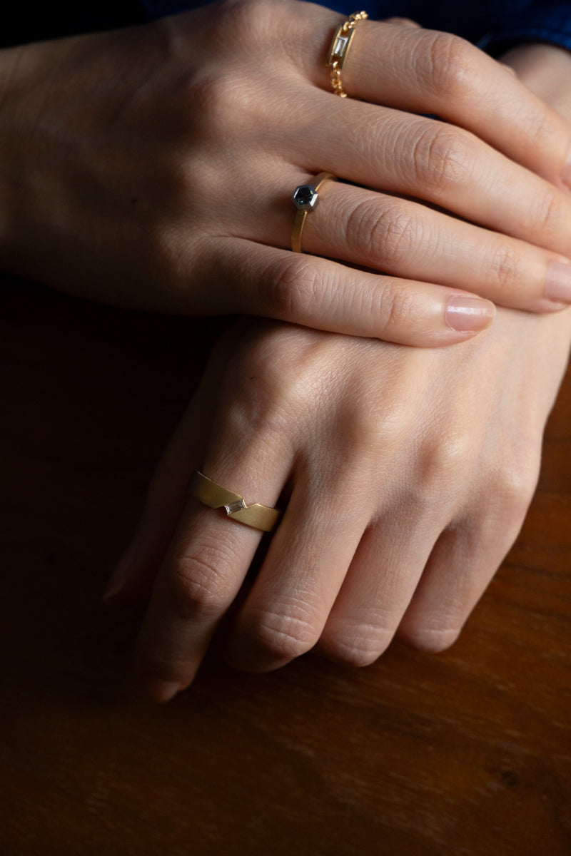 ALLIS Baguette & Melee Diamond Ring /K18