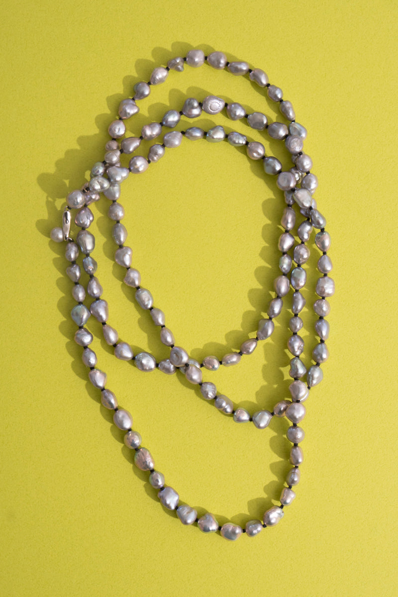 bohem All Knot Baroque Pearl Long Necklace Navy
