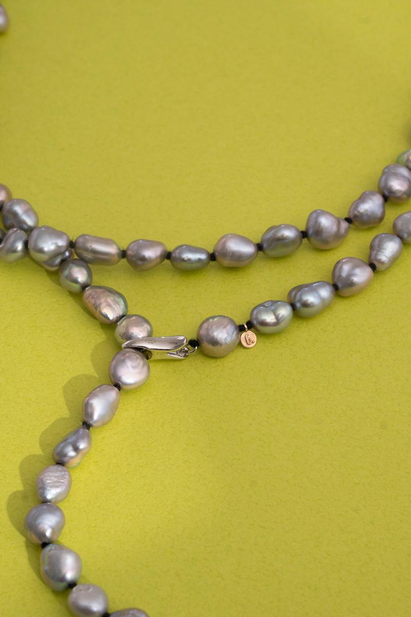 bohem All Knot Baroque Pearl Long Necklace Navy