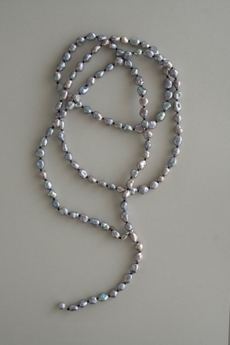bohem All Knot Baroque Pearl Long Necklace Navy
