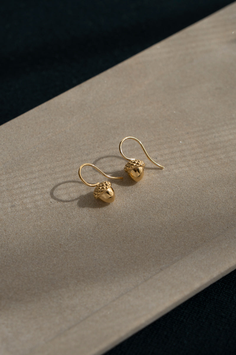IDAMARI Acorn Pierced Earrings どんぐりピアス