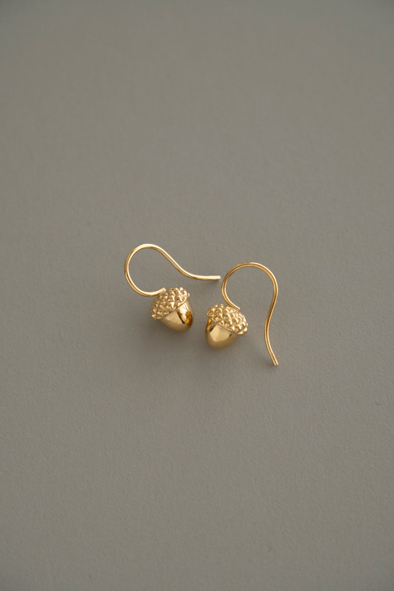 IDAMARI Acorn Pierced Earrings どんぐりピアス