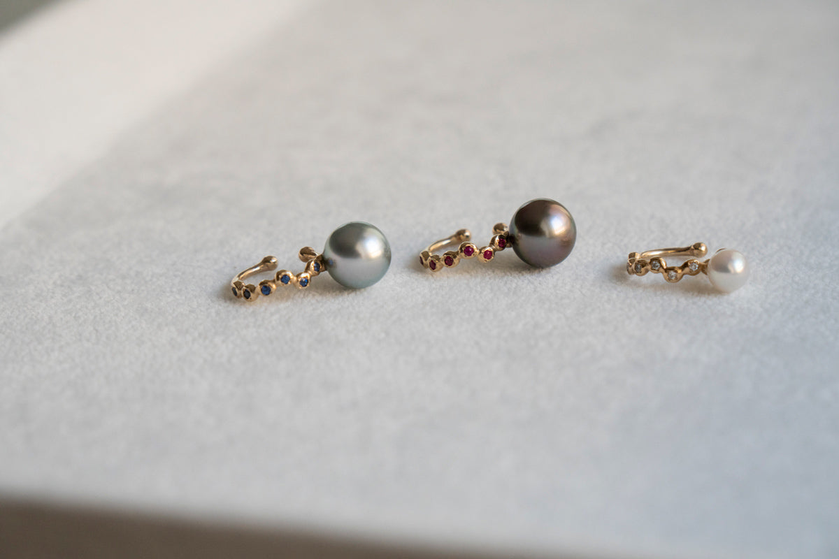 MINIMUMNUTS South sea pearl cup blue sapphire ear cuff /K10