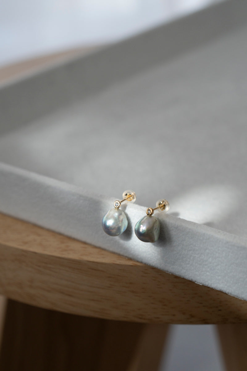 MINIMUMNUTS AKOYA baroque pearl pair pierce /K18