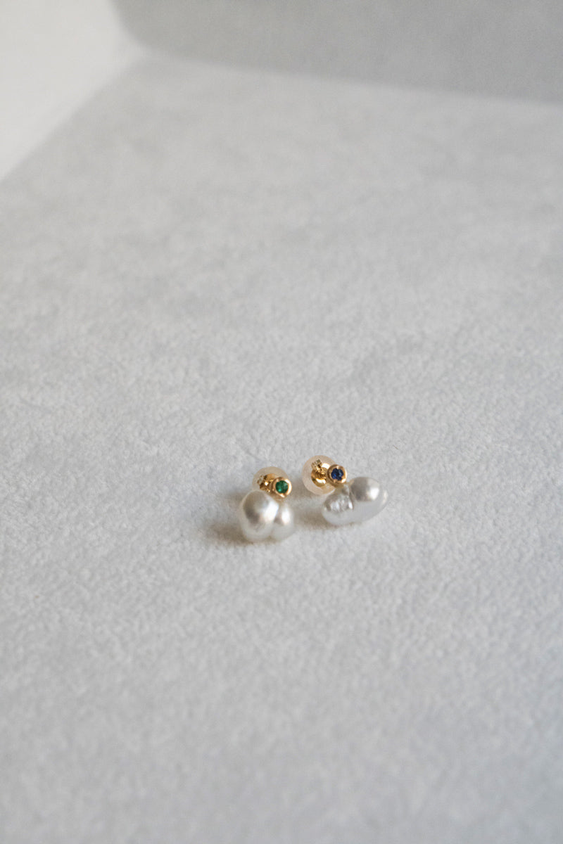 MINIMUMNUTS keshi pearl * emerald pierce C 南洋ケシパールピアス/K18