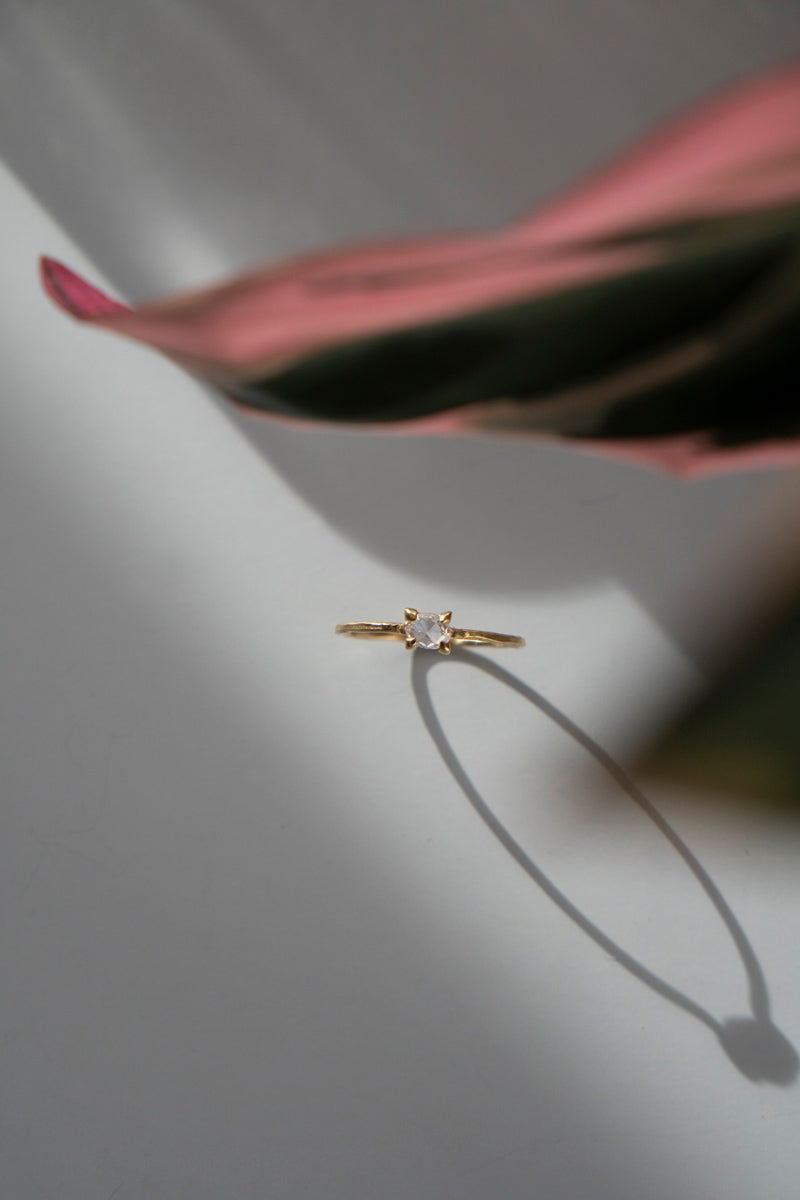 MONAKA jewellery Prong diamond ring /K18