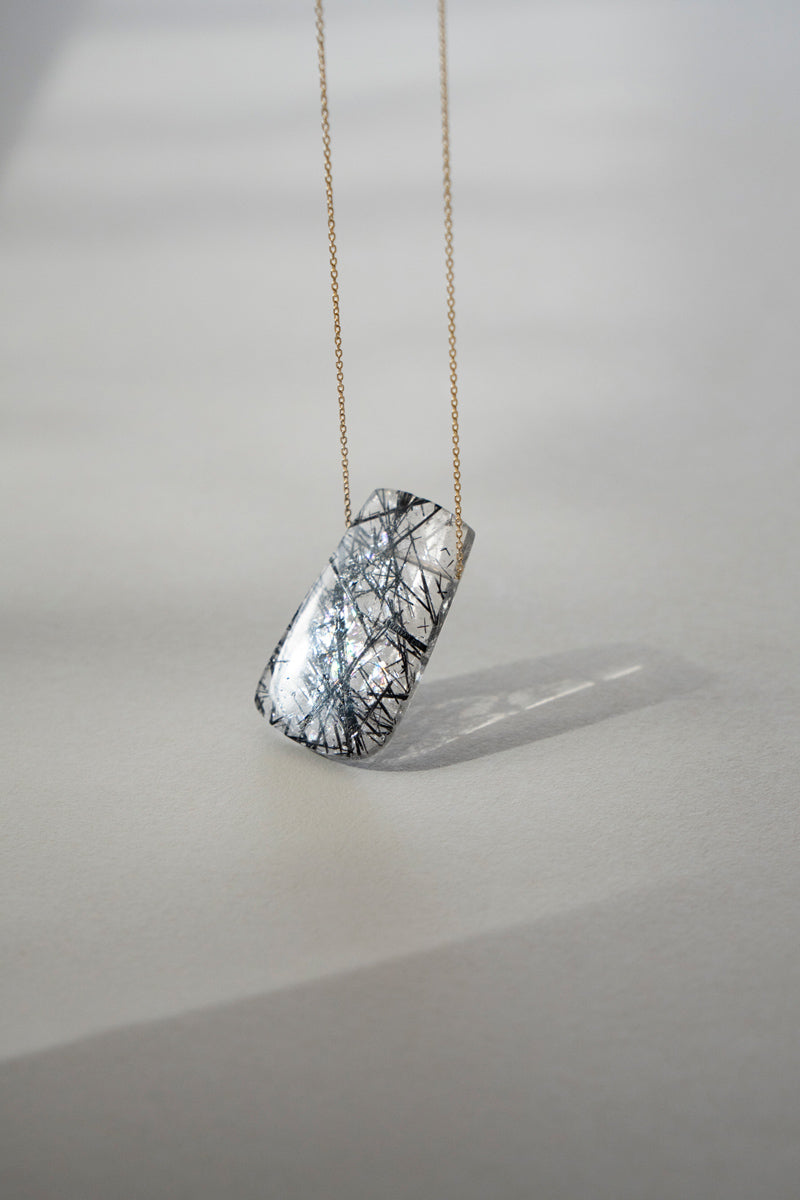 MONAKA jewellery Tourmalinated quartz Rock necklace /K10