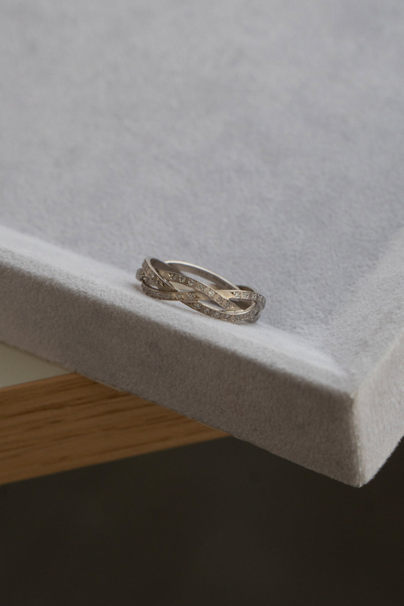 MONAKA jewelery String Ring Half Diamond Wide WG /K18