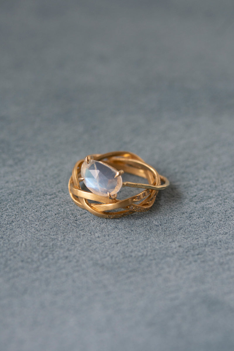 MONAKA jewelery Flat Rainbow moonstone Ring /K14
