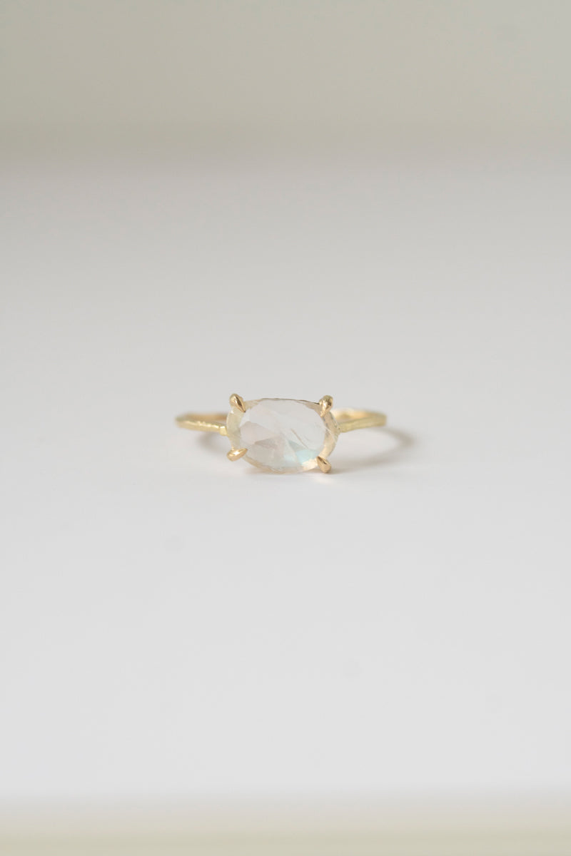 MONAKA jewellery Flat Rainbow moonstone Ring /K14
