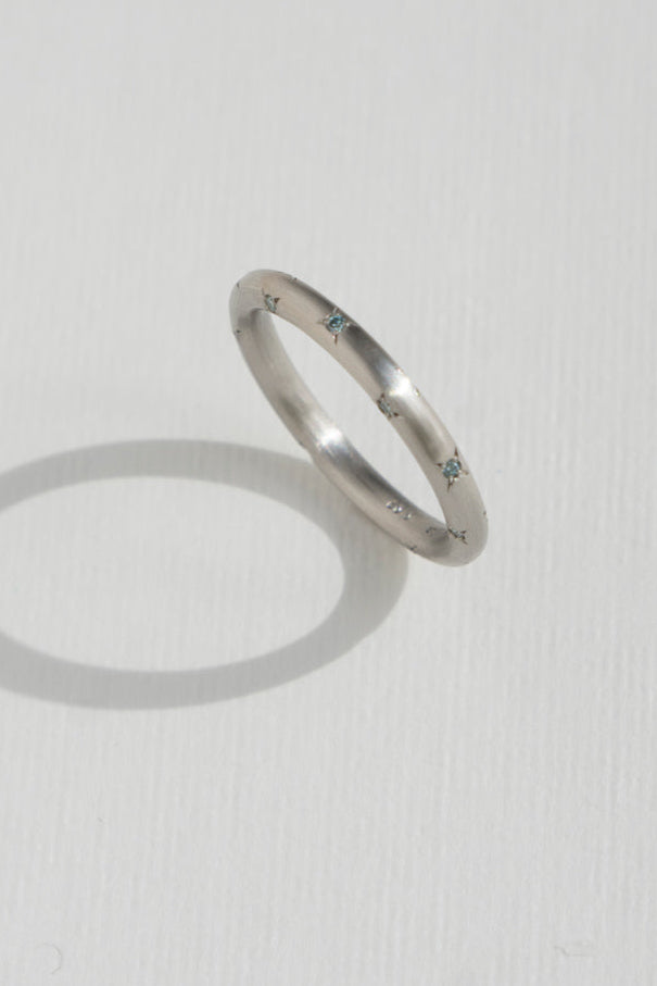 MONAKA jewellery en-LD Blue Diamond Eternity Ring /PT900