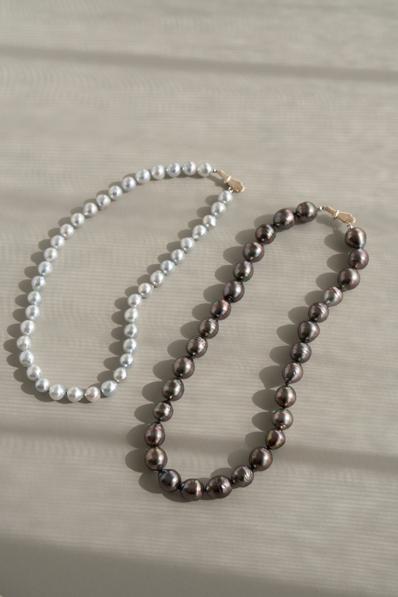 PALA Hand end natural AKOYA pearl all knotted necklace グレーアコヤパールネックレス /K10